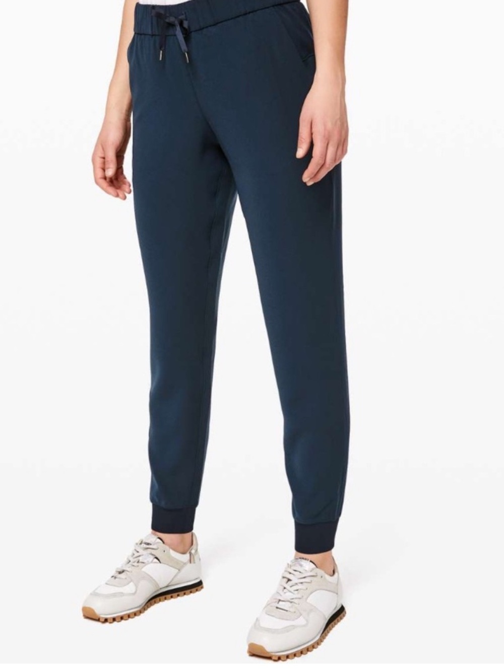 Lululemon On the Fly Joggers in Navy size 10